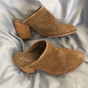 Brown leather Rebels cowboy mule slides 9